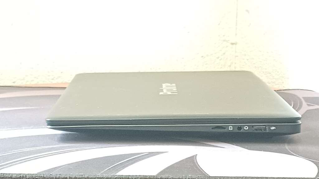 Proline V146SH 4GB Ram 120GB SSF 14.1 `